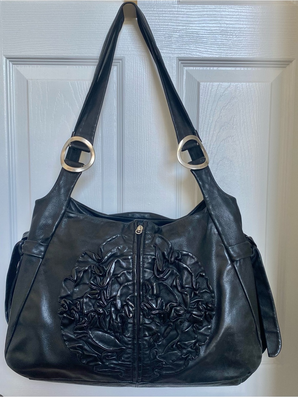 Beautiful Renato Angi Designer Black Leather Women's Ruffle Front Shoulder Bag